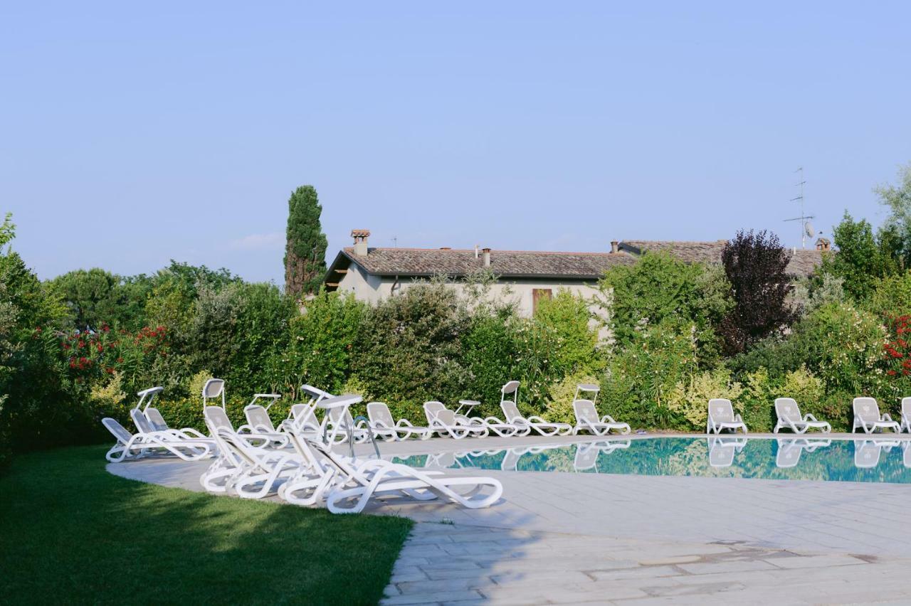 Sweet Dream Deluxe Apartment Sirmione Esterno foto