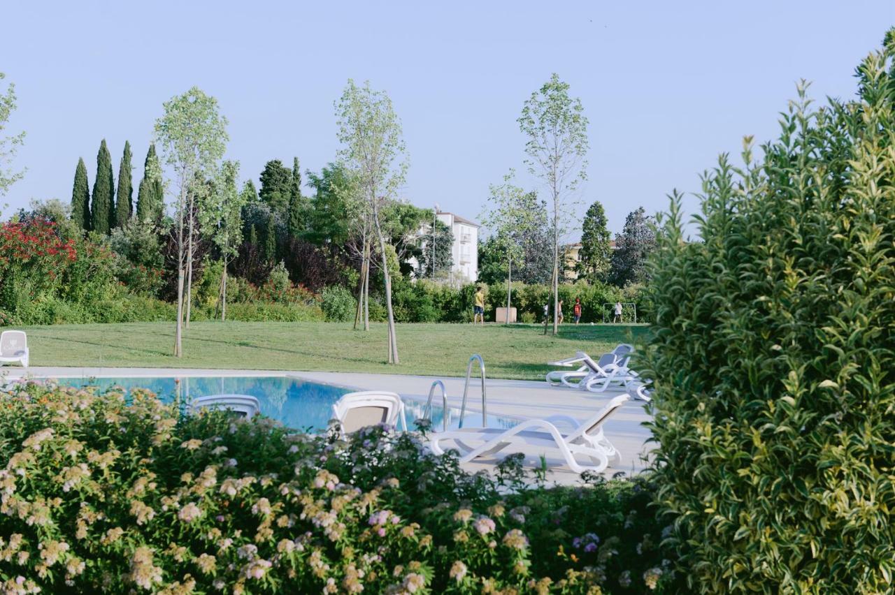 Sweet Dream Deluxe Apartment Sirmione Esterno foto