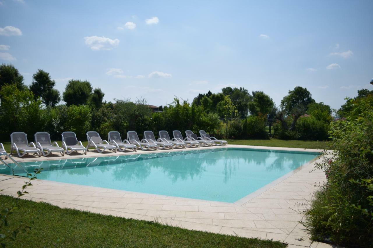 Sweet Dream Deluxe Apartment Sirmione Esterno foto