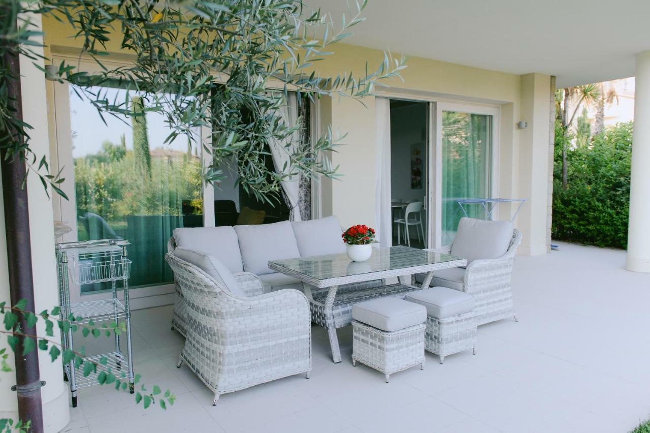 Sweet Dream Deluxe Apartment Sirmione Esterno foto